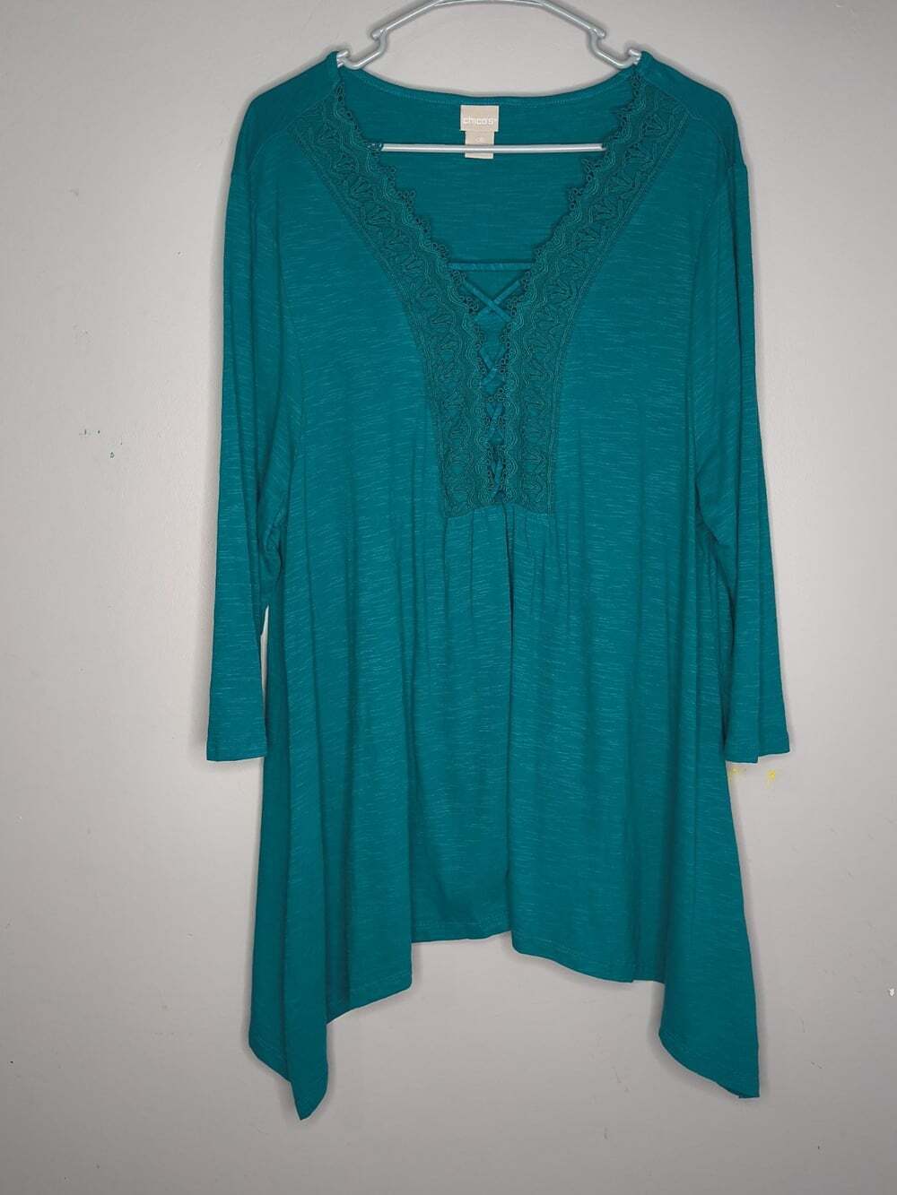 Chicoโs Lace Front Sharkbite 3/4 Sleeve Top Teal Blue 4R XXL